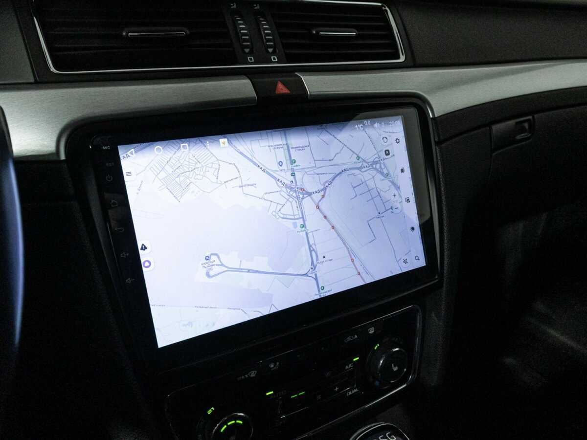 Skoda Superb с пробегом — 2014 год. Фото: #15