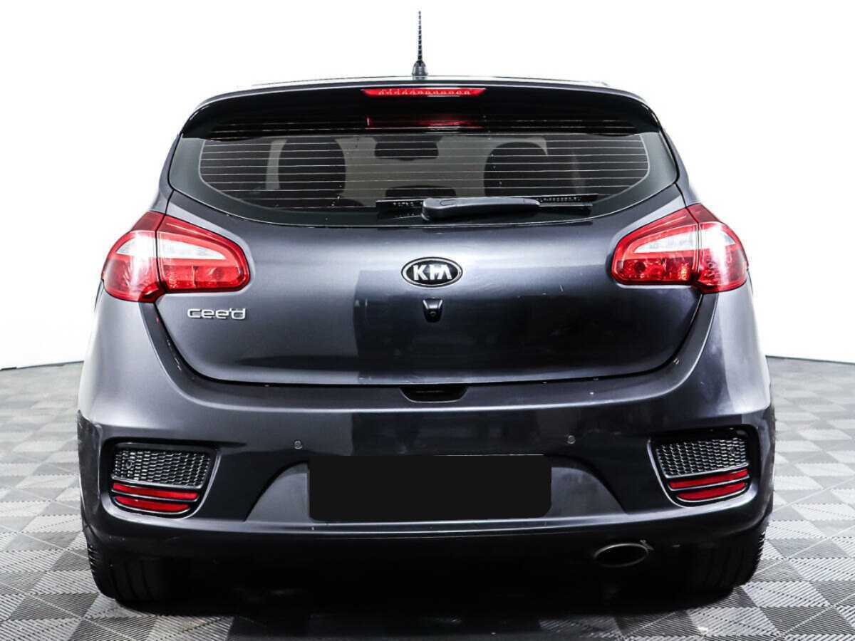Kia Ceed с пробегом — 2015 год. Фото: #5