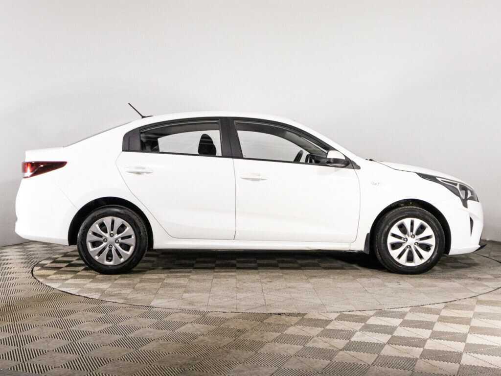 Kia Rio с пробегом — 2020 год. Фото: #3