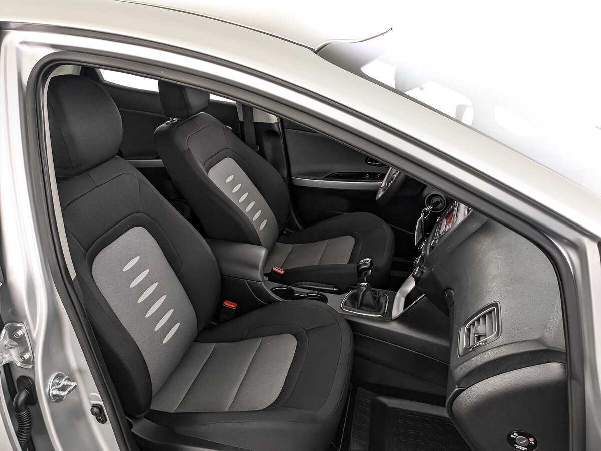 Kia Ceed с пробегом — 2015 год. Фото: #19