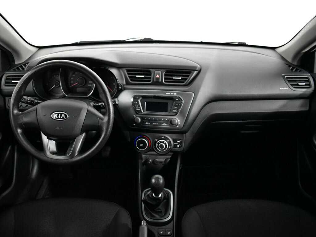 Kia Rio с пробегом — 2012 год. Фото: #11