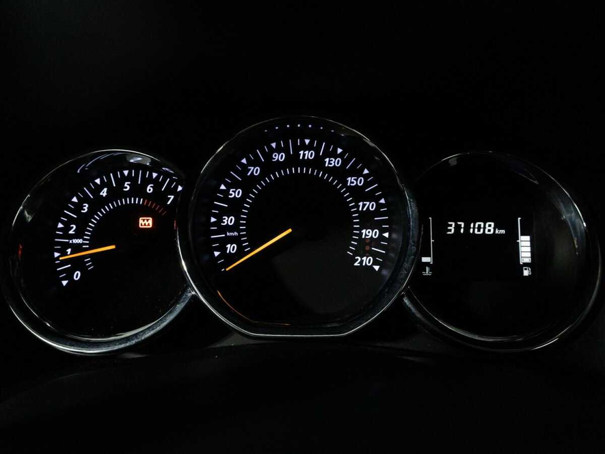 Renault Sandero с пробегом — 2019 год. Фото: #11