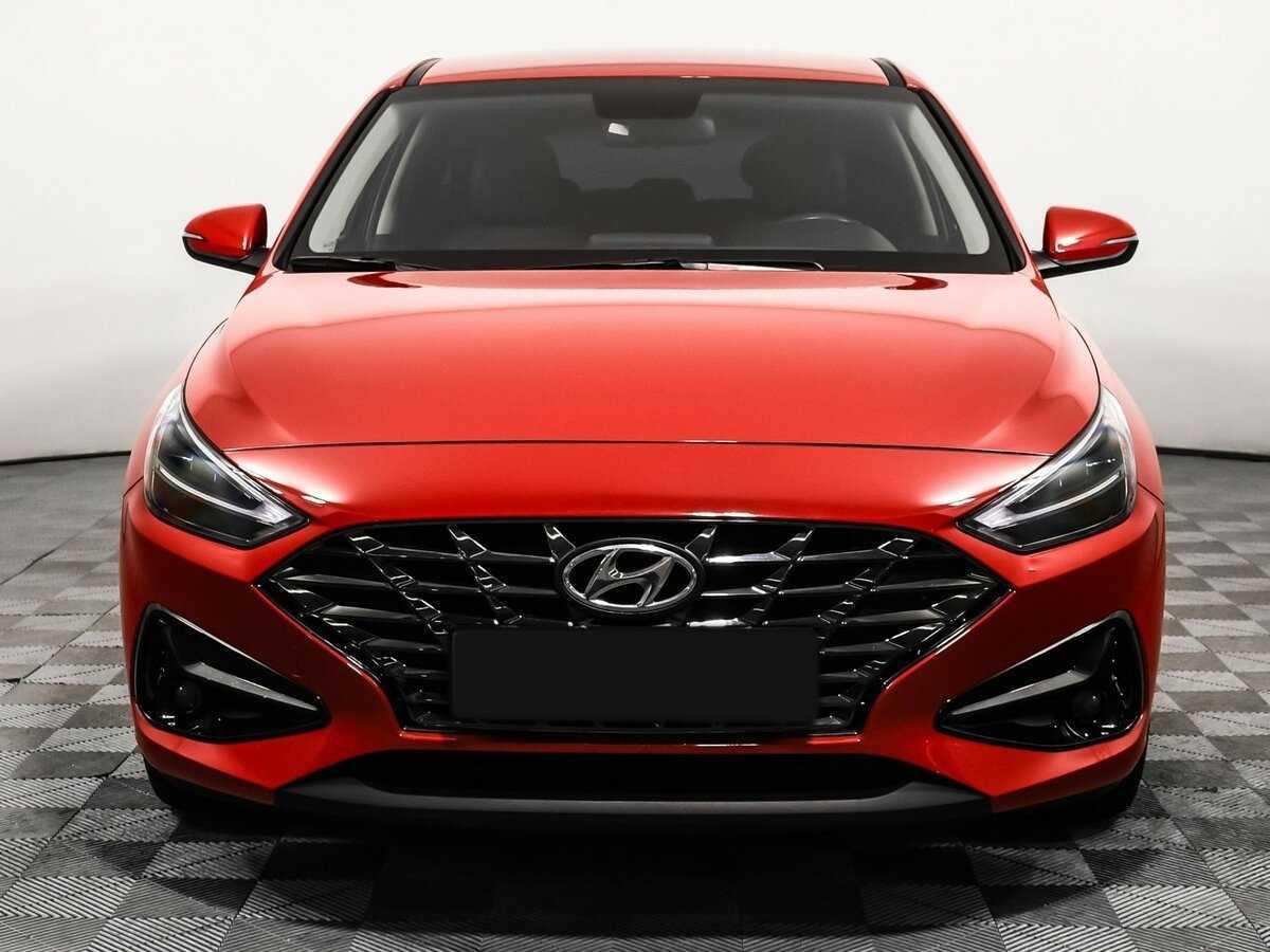 Hyundai i30 с пробегом — 2022 год. Фото: #1