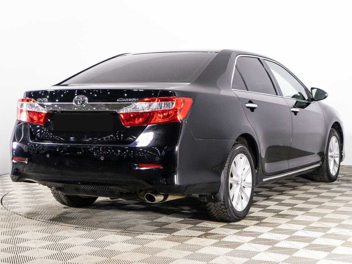 Toyota Camry с пробегом — 2013 год. Фото: #4