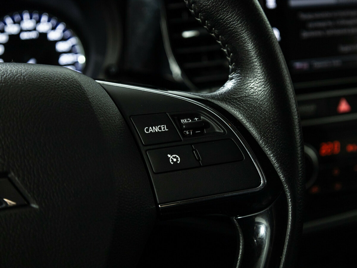 Mitsubishi Outlander с пробегом — 2019 год. Фото: #14
