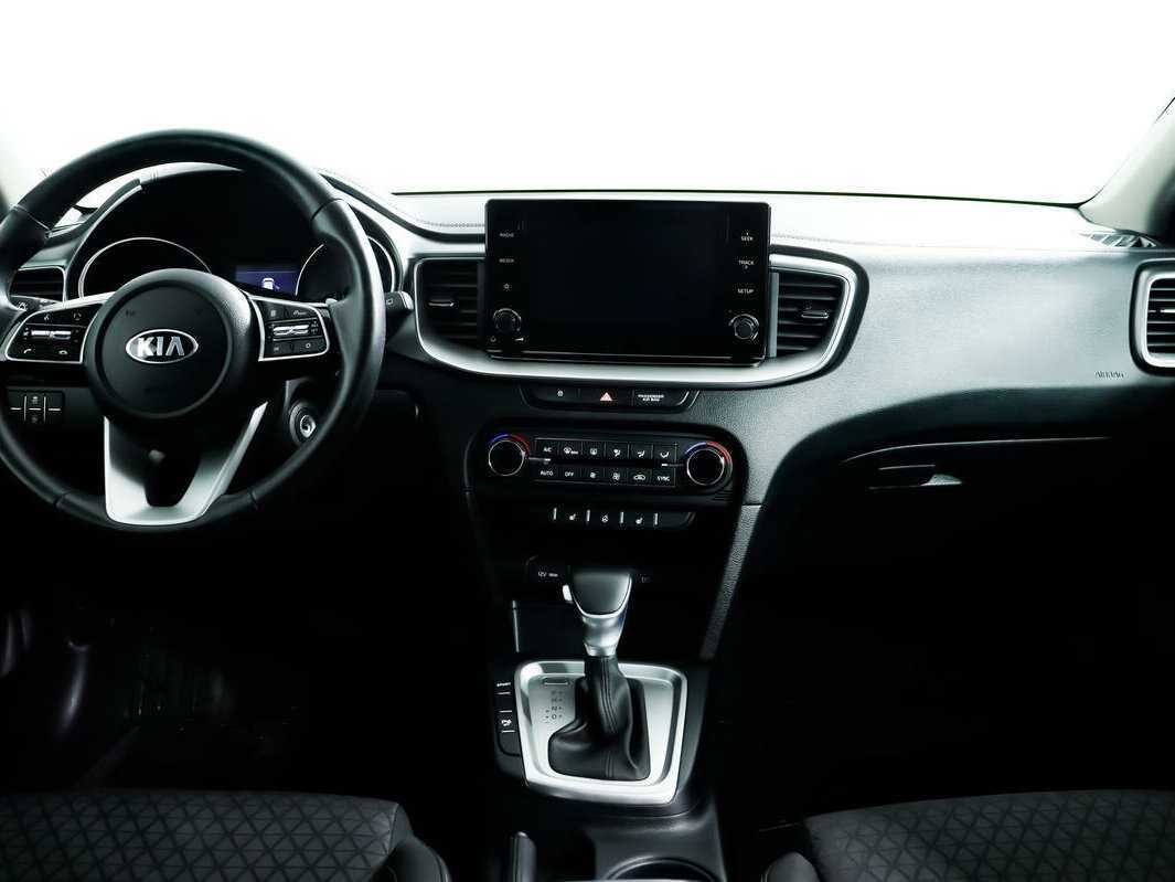 Kia XCeed с пробегом — 2020 год. Фото: #10