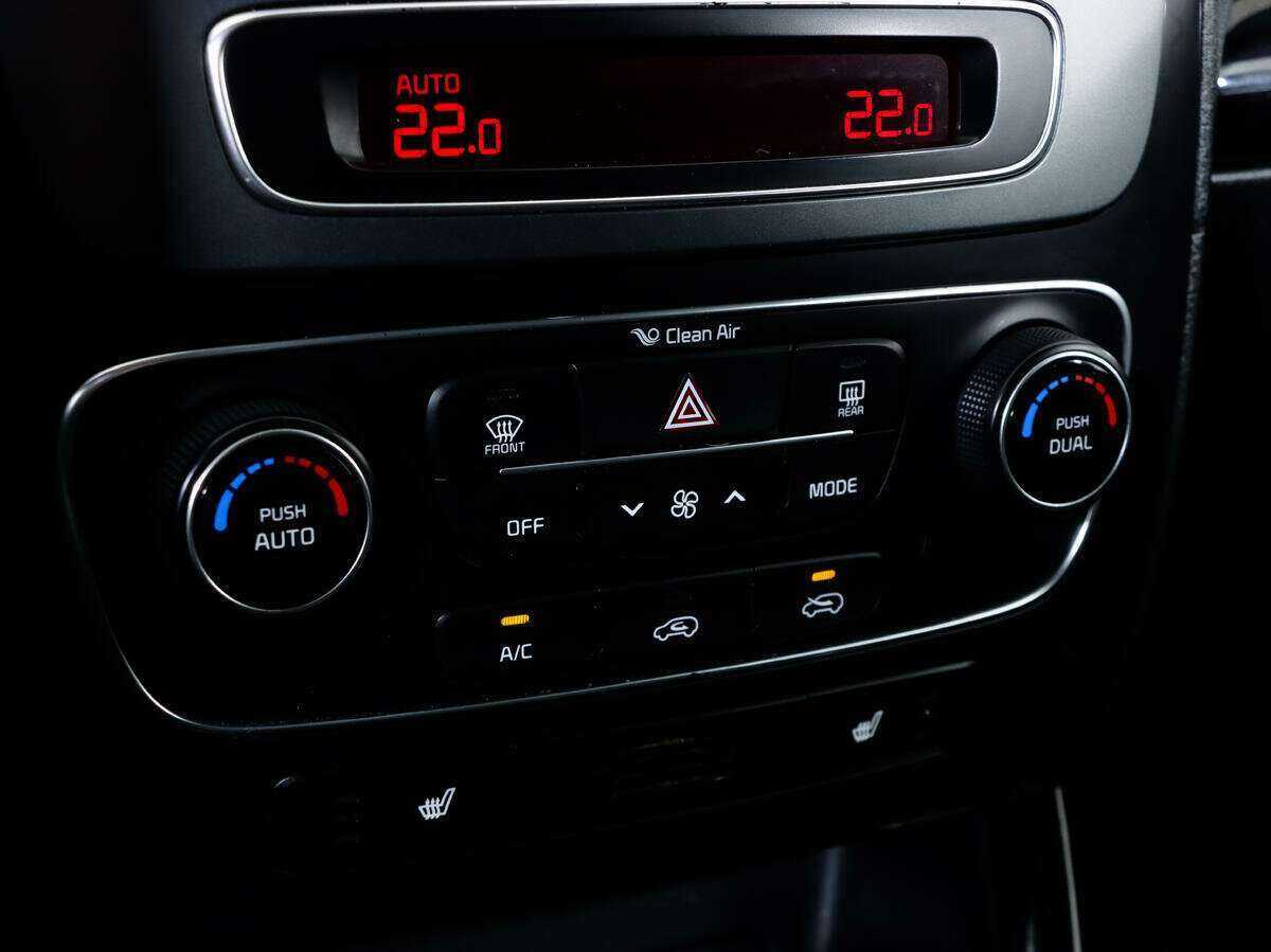 Kia Sorento с пробегом — 2013 год. Фото: #14