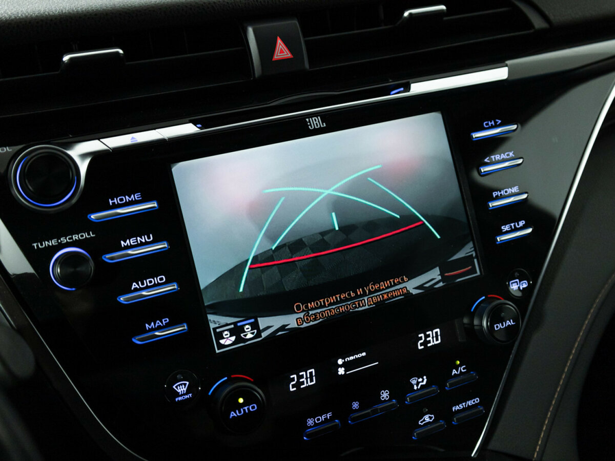 Toyota Camry с пробегом — 2020 год. Фото: #14