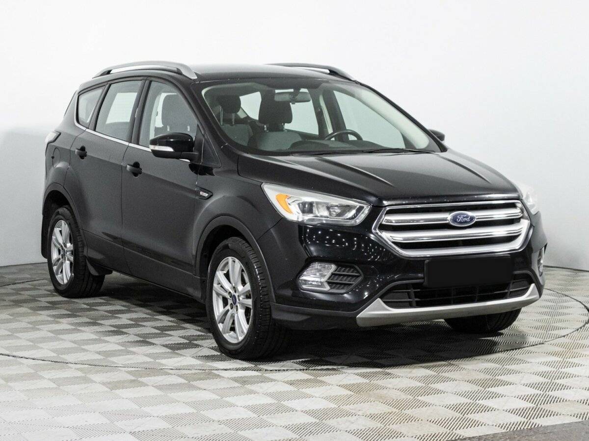 Ford Kuga с пробегом — 2017 год. Фото: #2