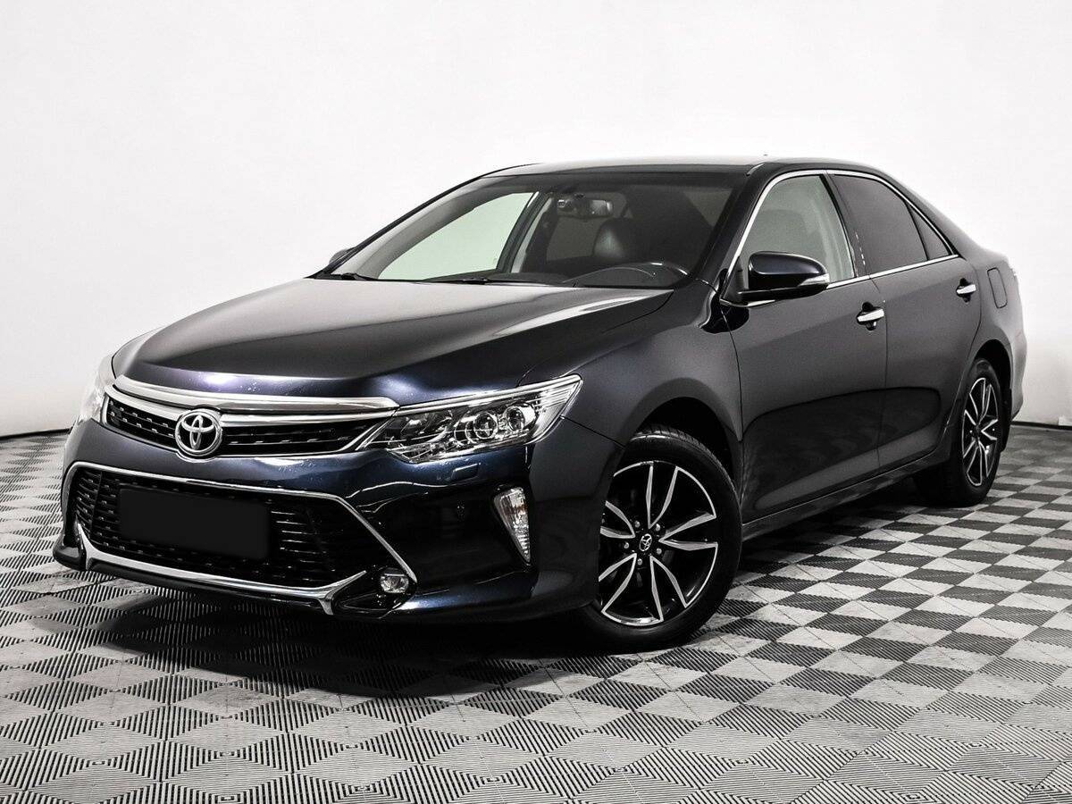Toyota Camry с пробегом — 2017 год. Посмотреть фото