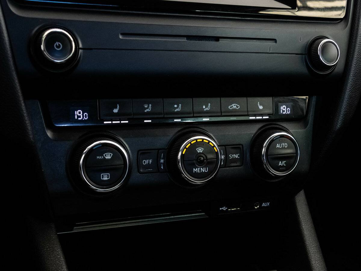 Skoda Octavia с пробегом — 2016 год. Фото: #11