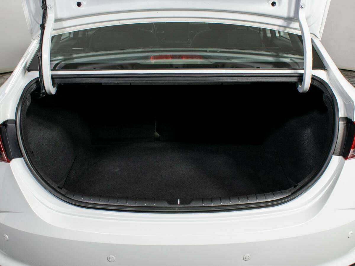 Hyundai Solaris с пробегом — 2020 год. Фото: #12