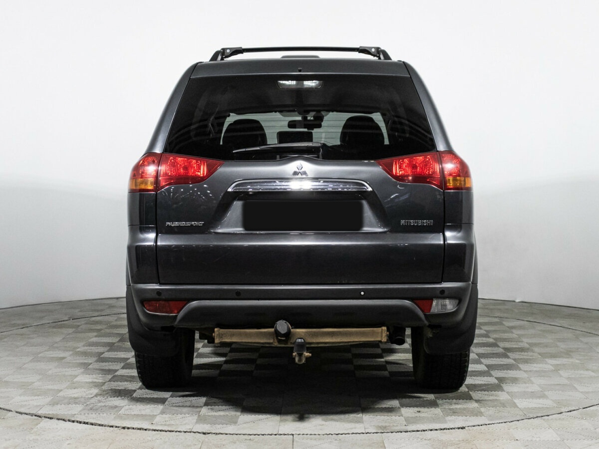 Mitsubishi Pajero Sport с пробегом — 2013 год. Фото: #4