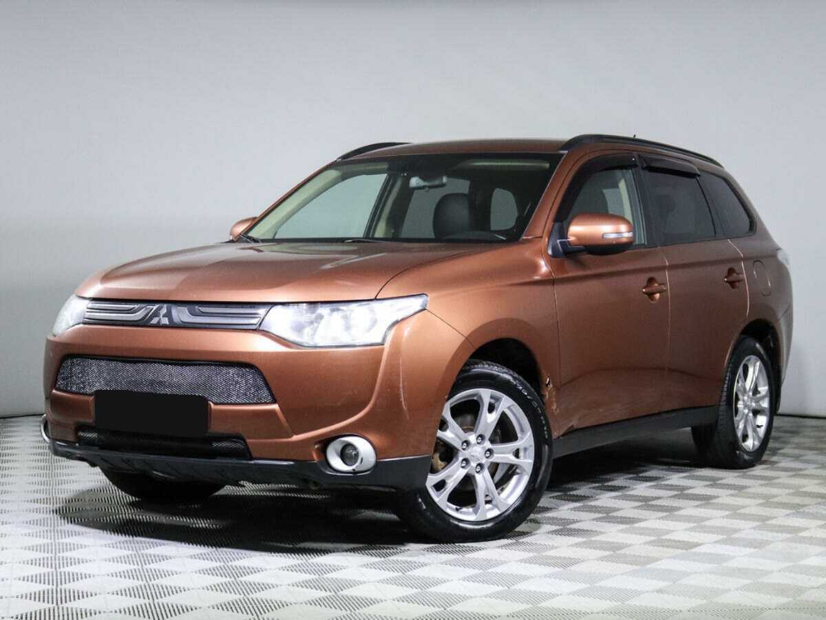Mitsubishi Outlander с пробегом — 2012 год. Посмотреть фото
