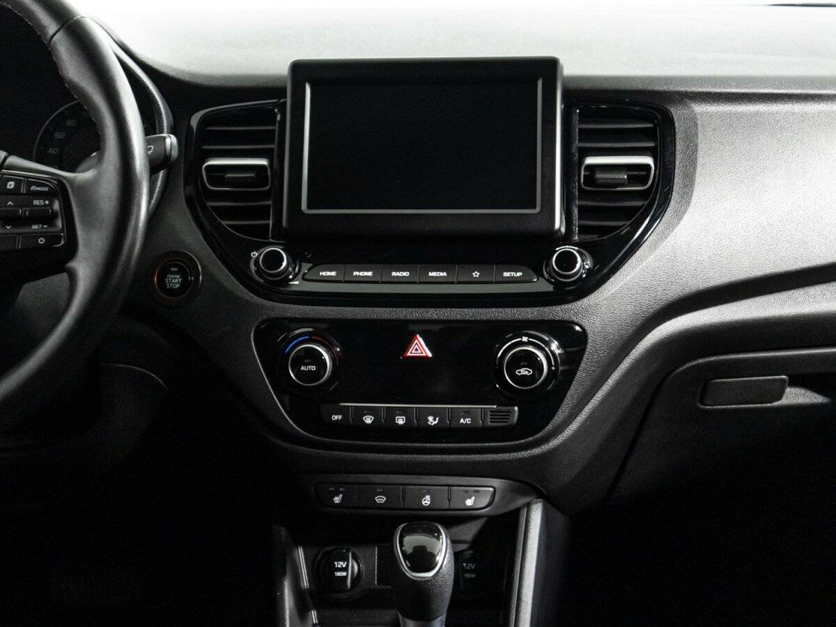 Hyundai Solaris с пробегом — 2020 год. Фото: #13