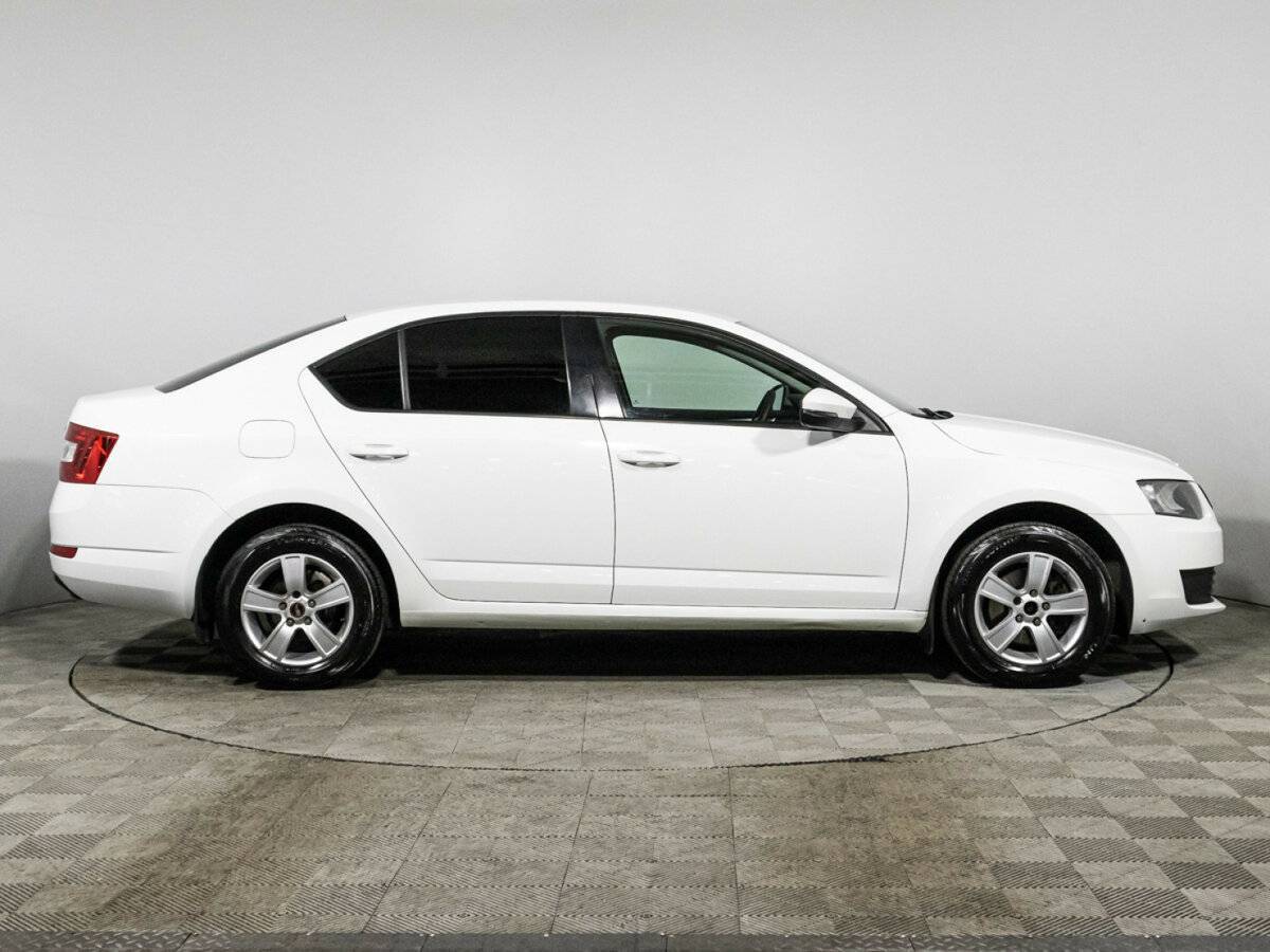 Skoda Octavia с пробегом — 2016 год. Фото: #3