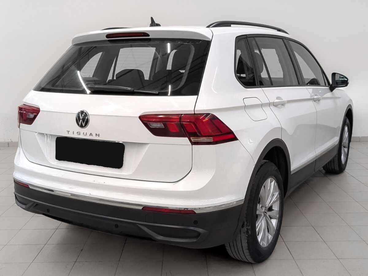 Volkswagen Tiguan с пробегом — 2021 год. Фото: #4
