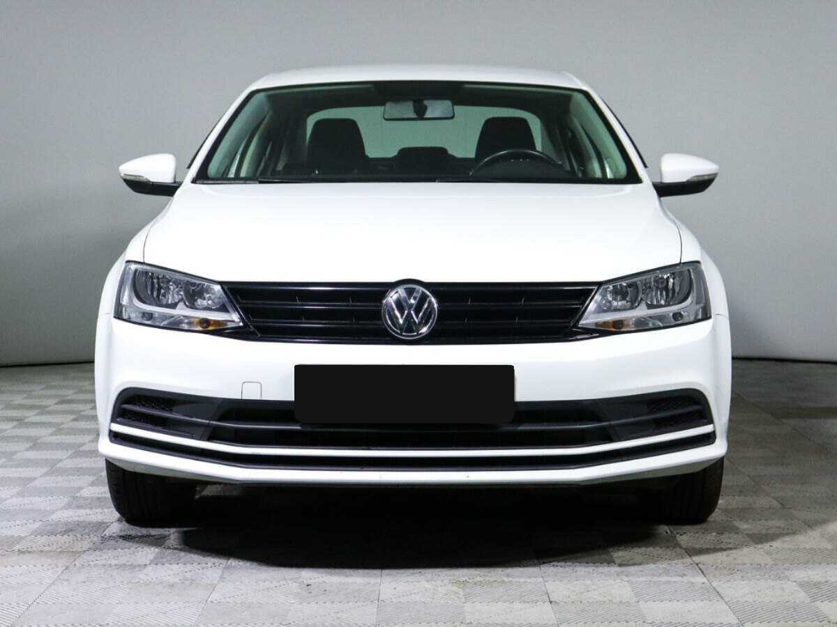 Volkswagen Jetta с пробегом — 2017 год. Фото: #1