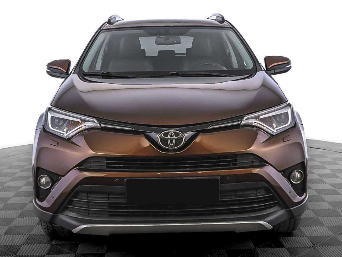 Toyota RAV4 с пробегом — 2017 год. Фото: #1
