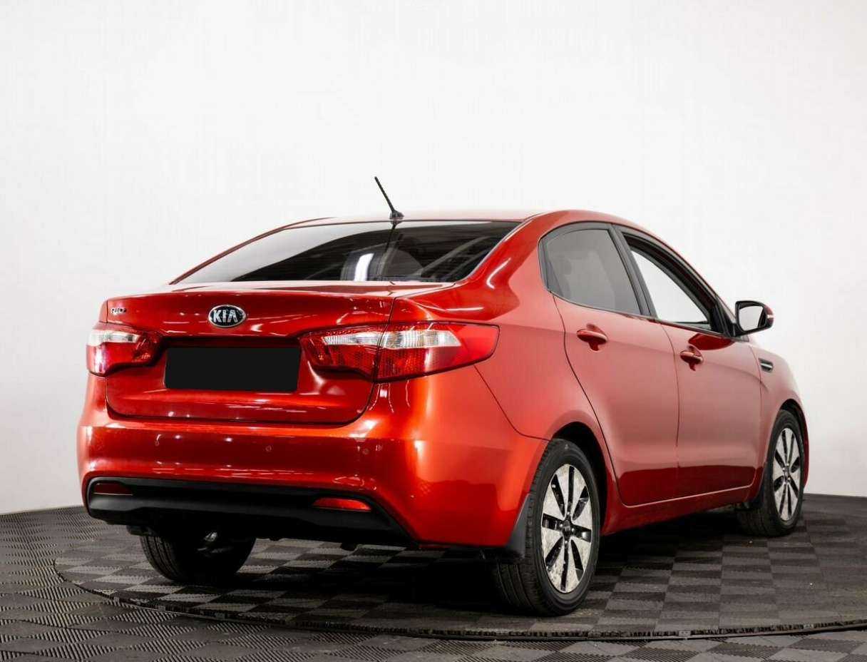 Kia Rio с пробегом — 2013 год. Фото: #3