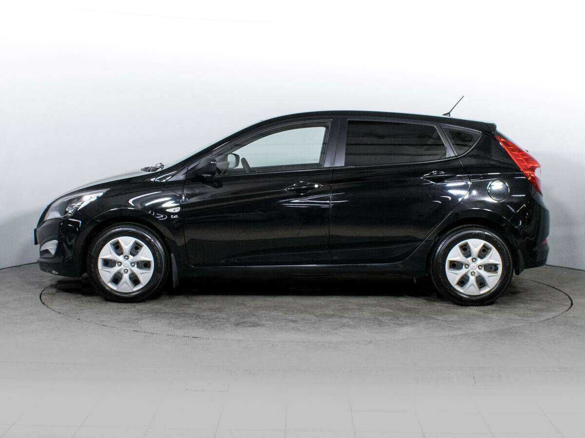 Hyundai Solaris с пробегом — 2014 год. Фото: #7