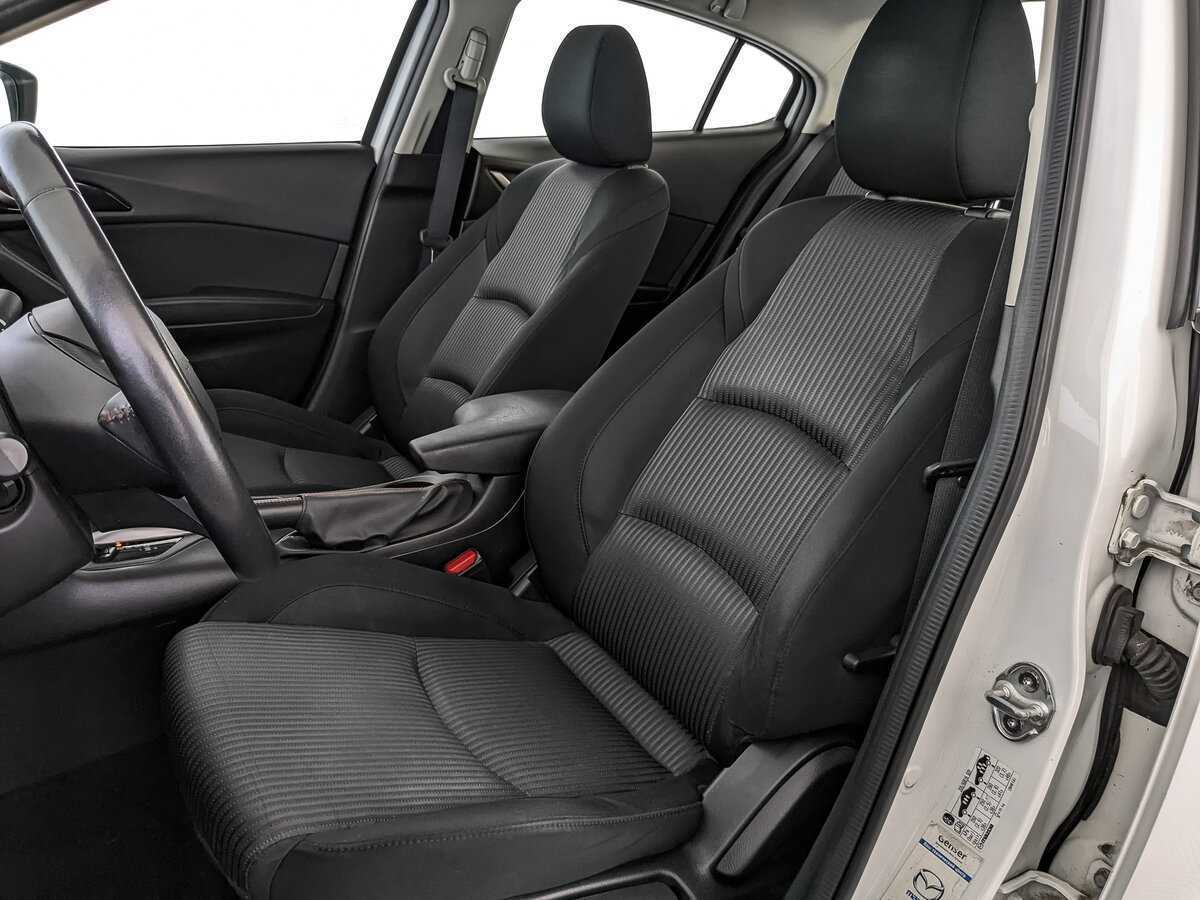 Mazda 3 с пробегом — 2014 год. Фото: #19