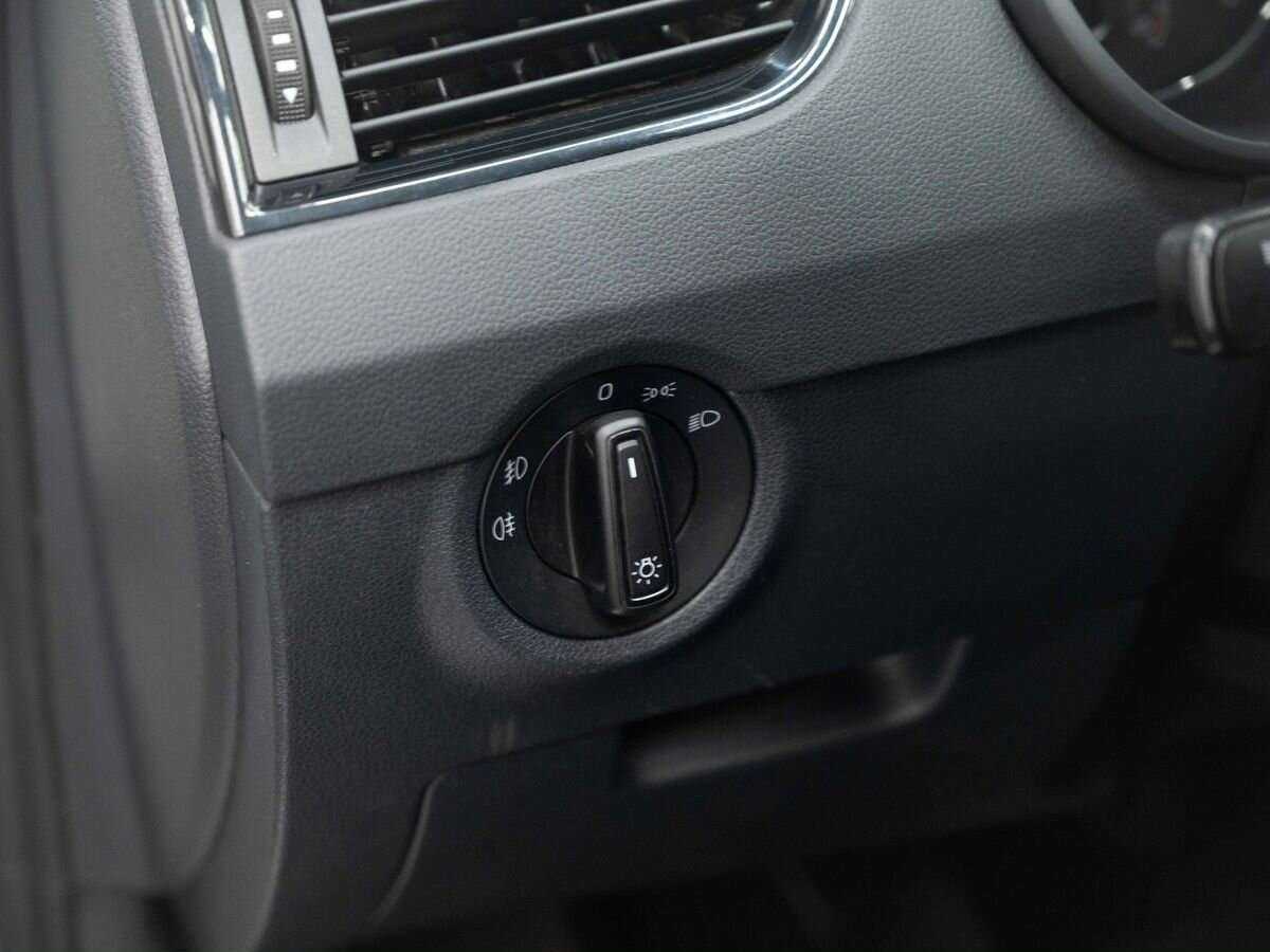 Skoda Octavia с пробегом — 2019 год. Фото: #17