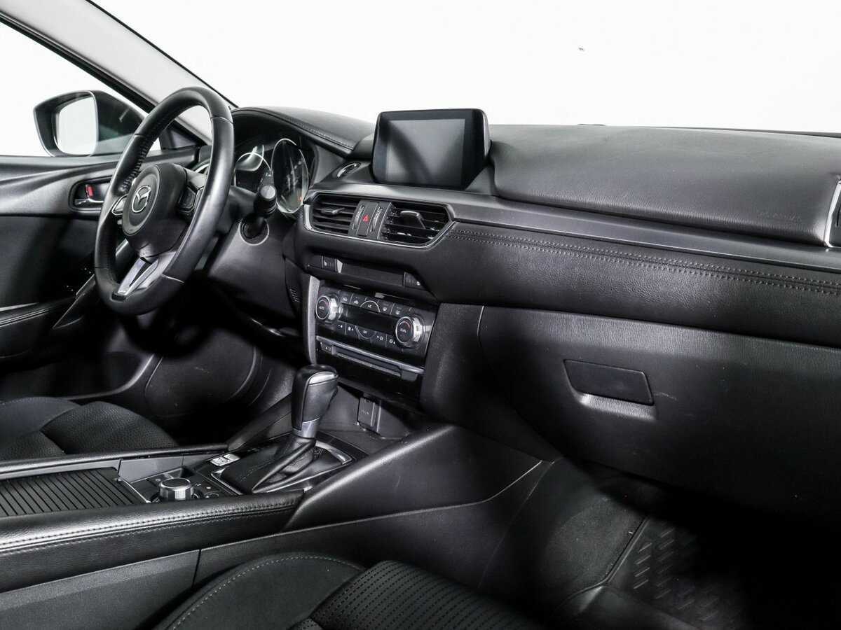 Mazda 6 с пробегом — 2017 год. Фото: #8