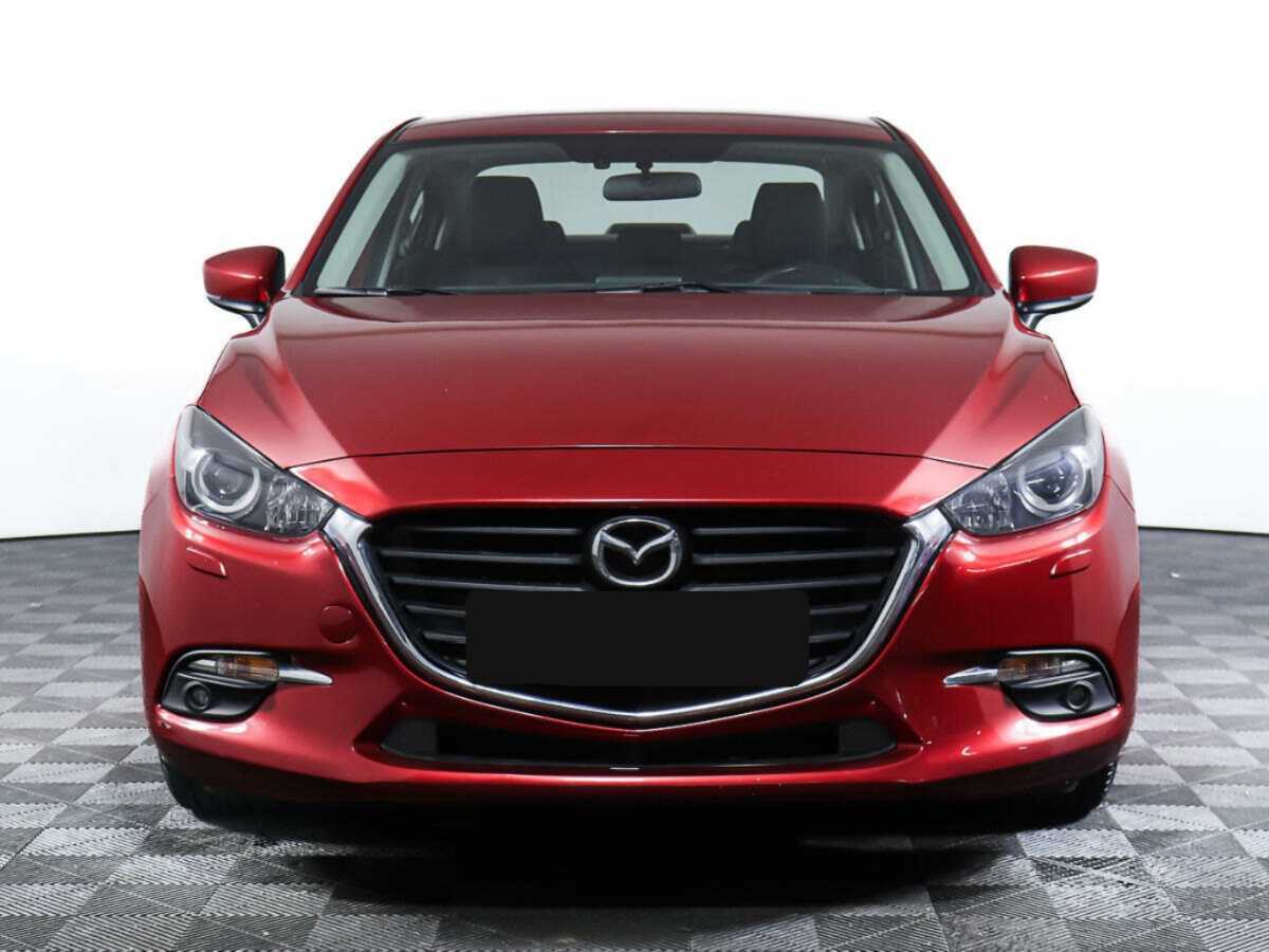 Mazda 3 с пробегом — 2018 год. Фото: #1