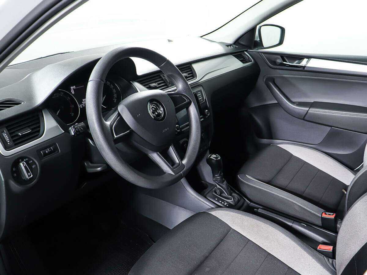 Skoda Rapid с пробегом — 2019 год. Фото: #12