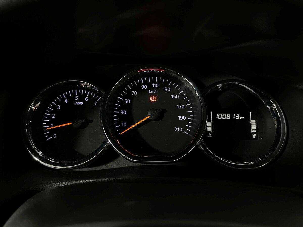 Renault Logan с пробегом — 2019 год. Фото: #10