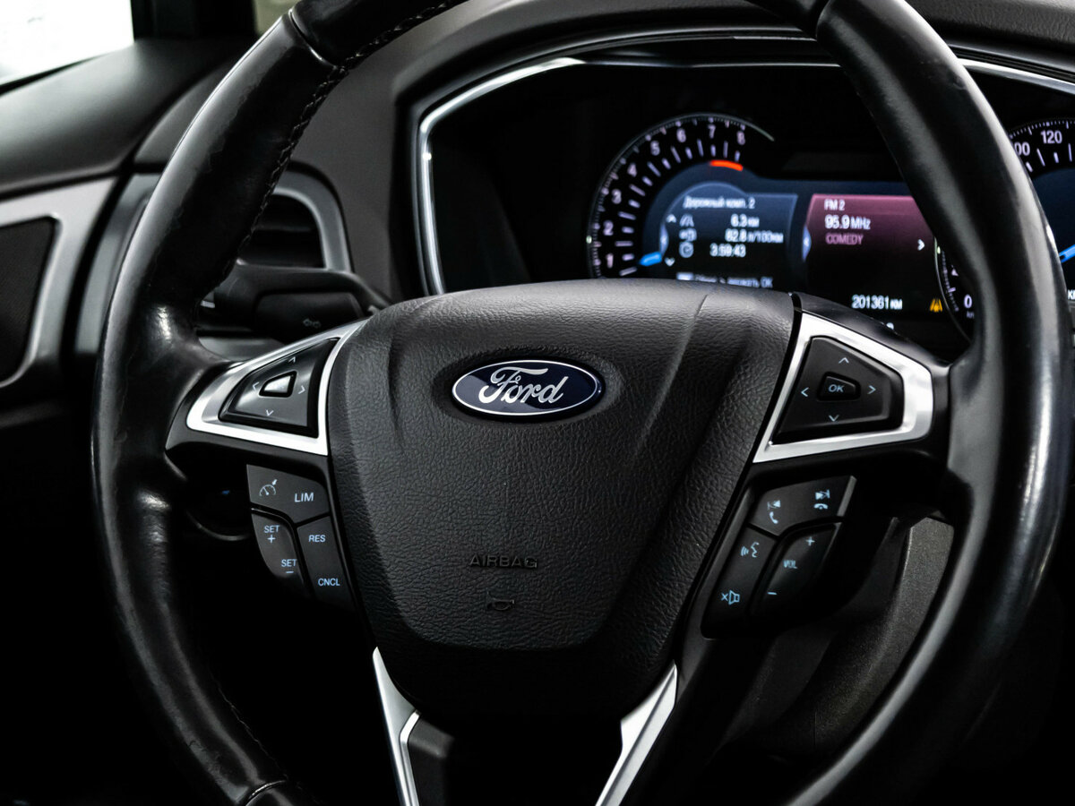 Ford Mondeo с пробегом — 2015 год. Фото: #10