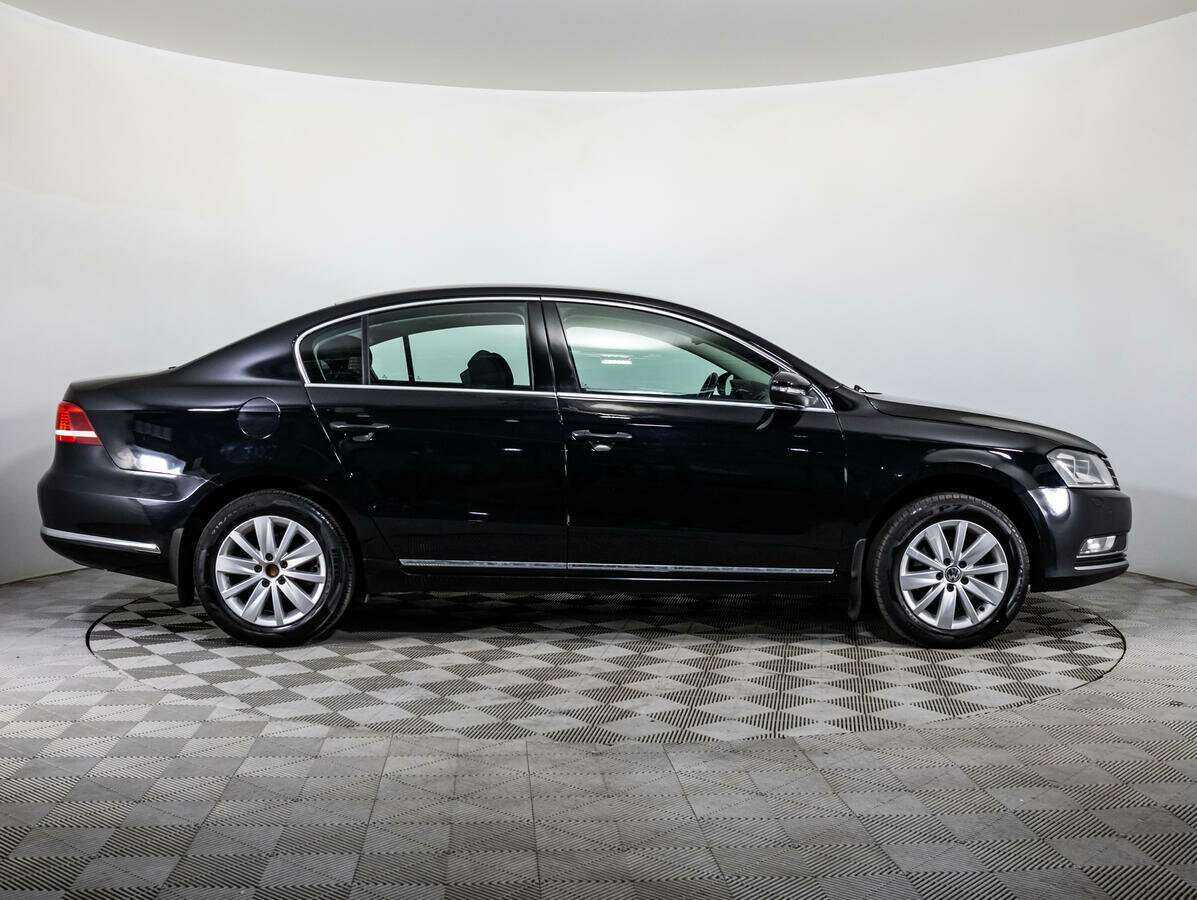 Volkswagen Passat с пробегом — 2012 год. Фото: #3