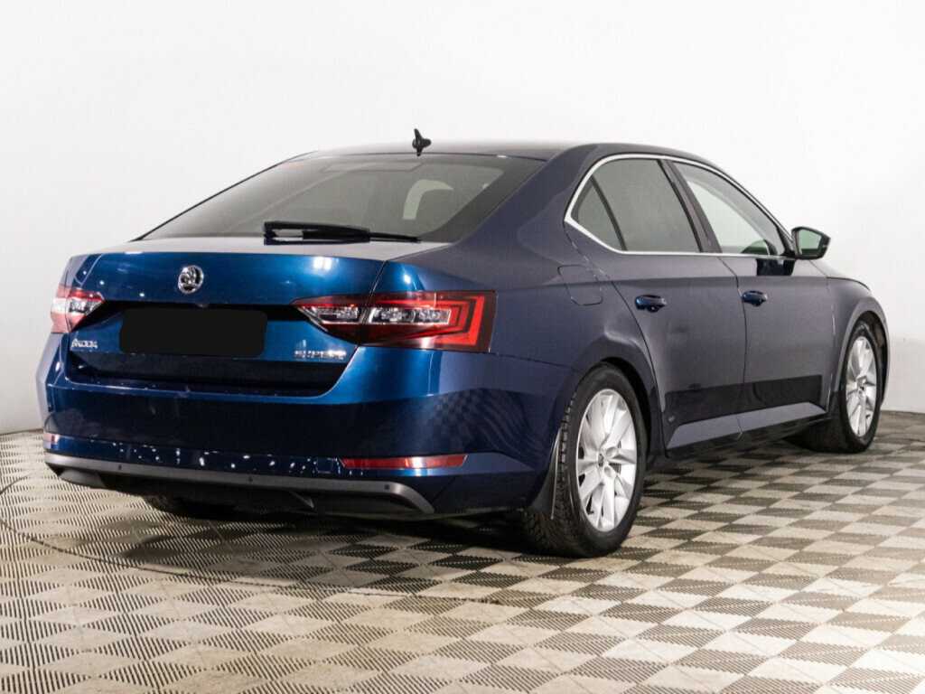 Skoda Superb с пробегом — 2017 год. Фото: #4