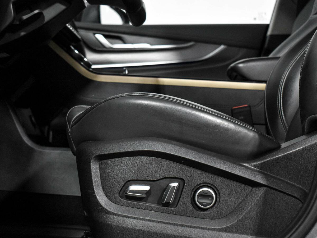 EXEED LX с пробегом — 2023 год. Фото: #8