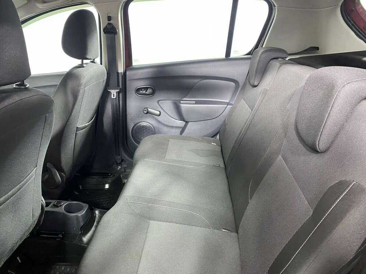 Renault Sandero с пробегом — 2020 год. Фото: #7