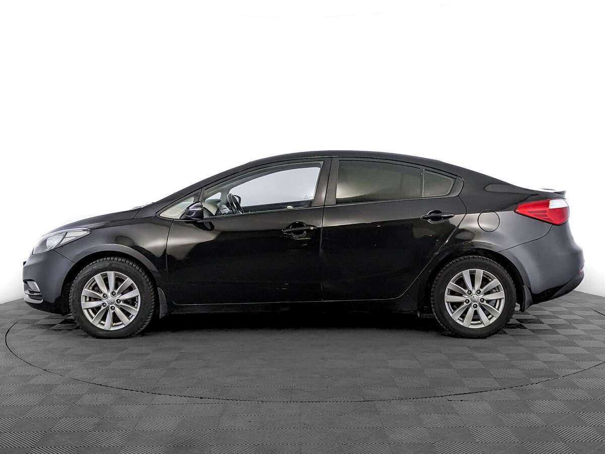 Kia Cerato с пробегом — 2015 год. Фото: #7