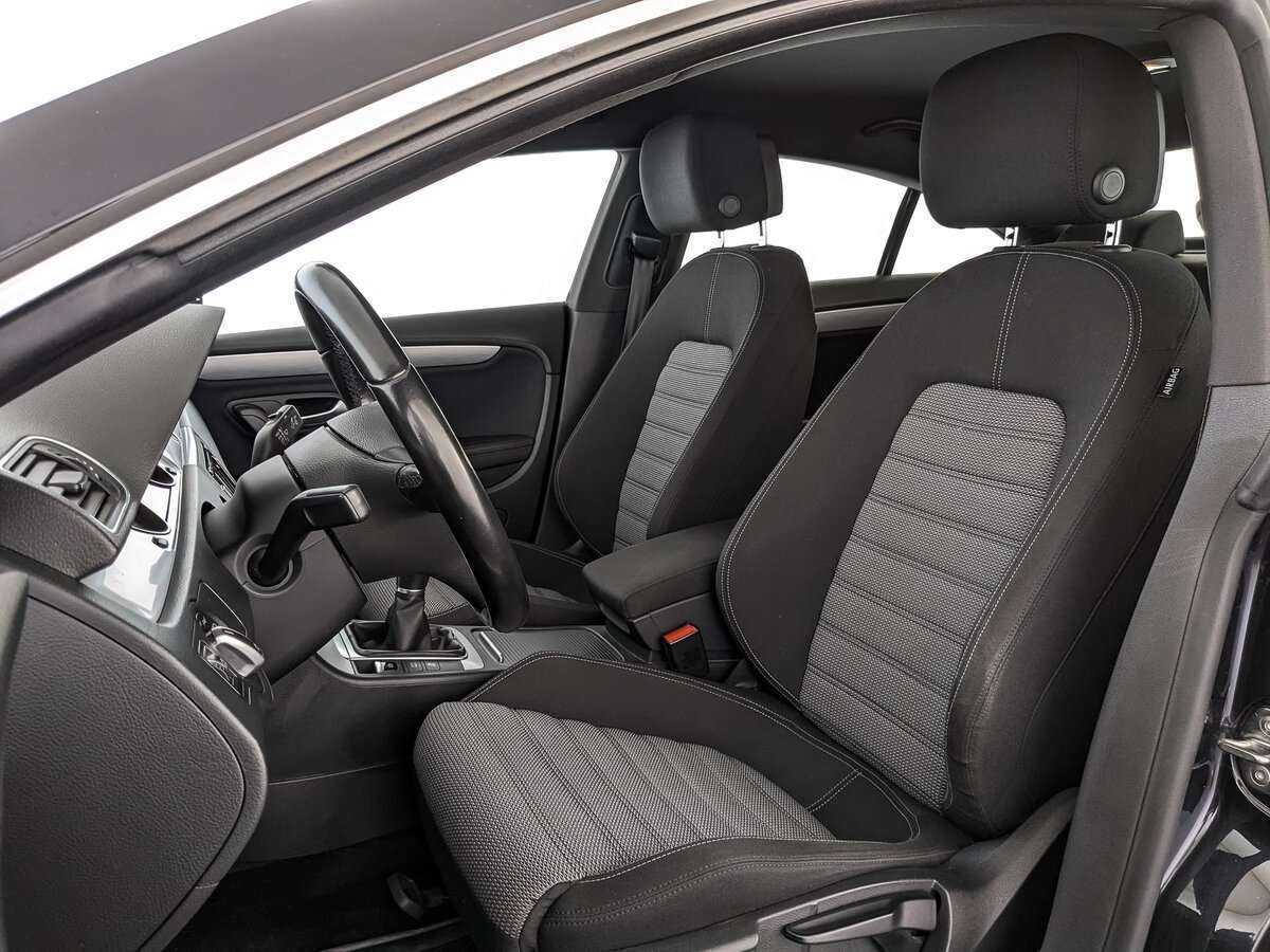 Volkswagen Passat CC с пробегом — 2012 год. Фото: #15