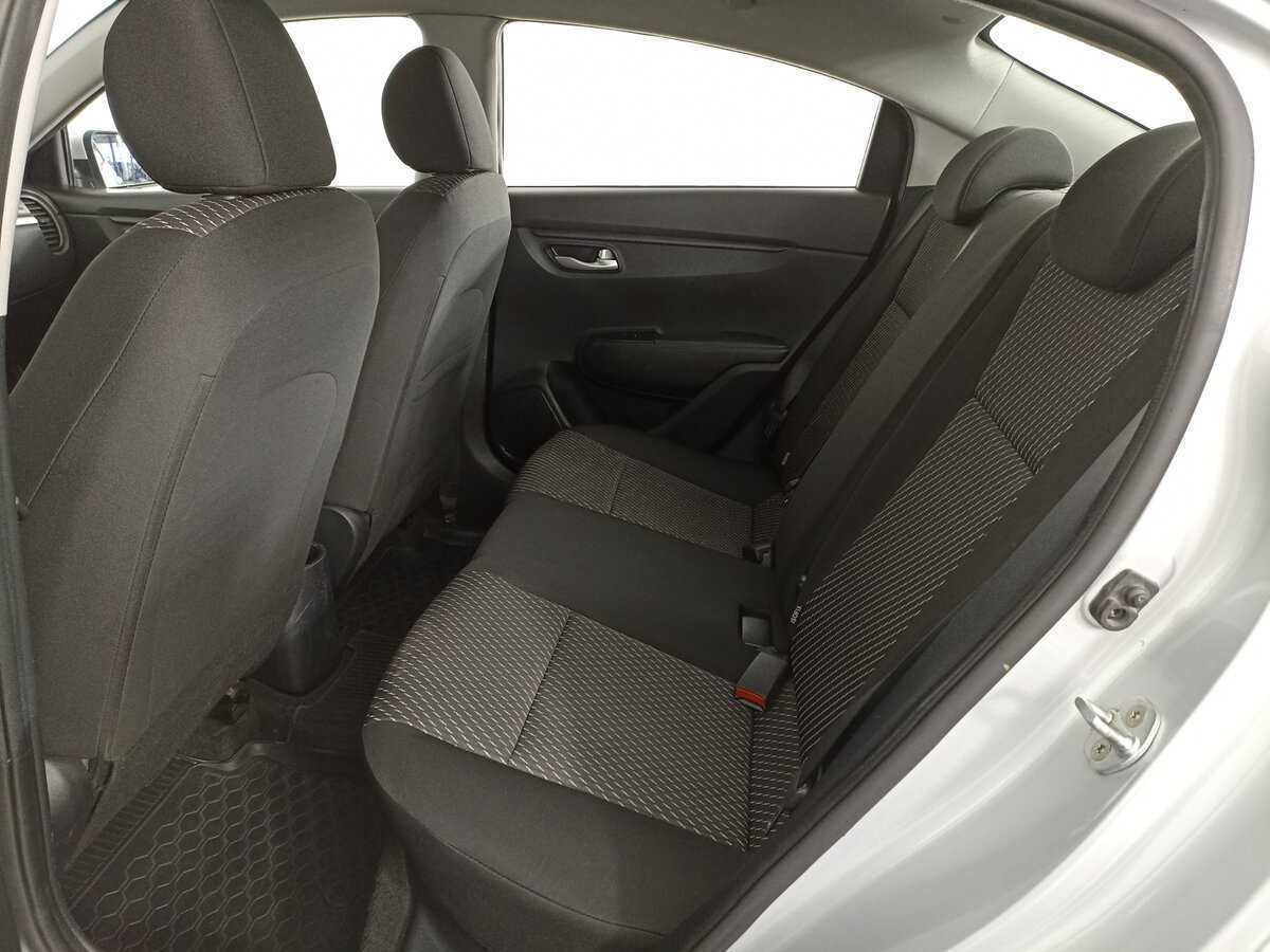 Kia Rio с пробегом — 2019 год. Фото: #9