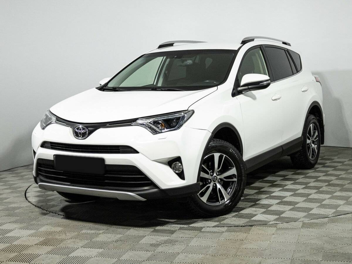 Toyota RAV4 с пробегом — 2016 год. Фото: #0