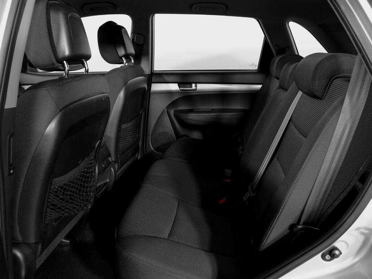 Kia Sorento с пробегом — 2013 год. Фото: #9