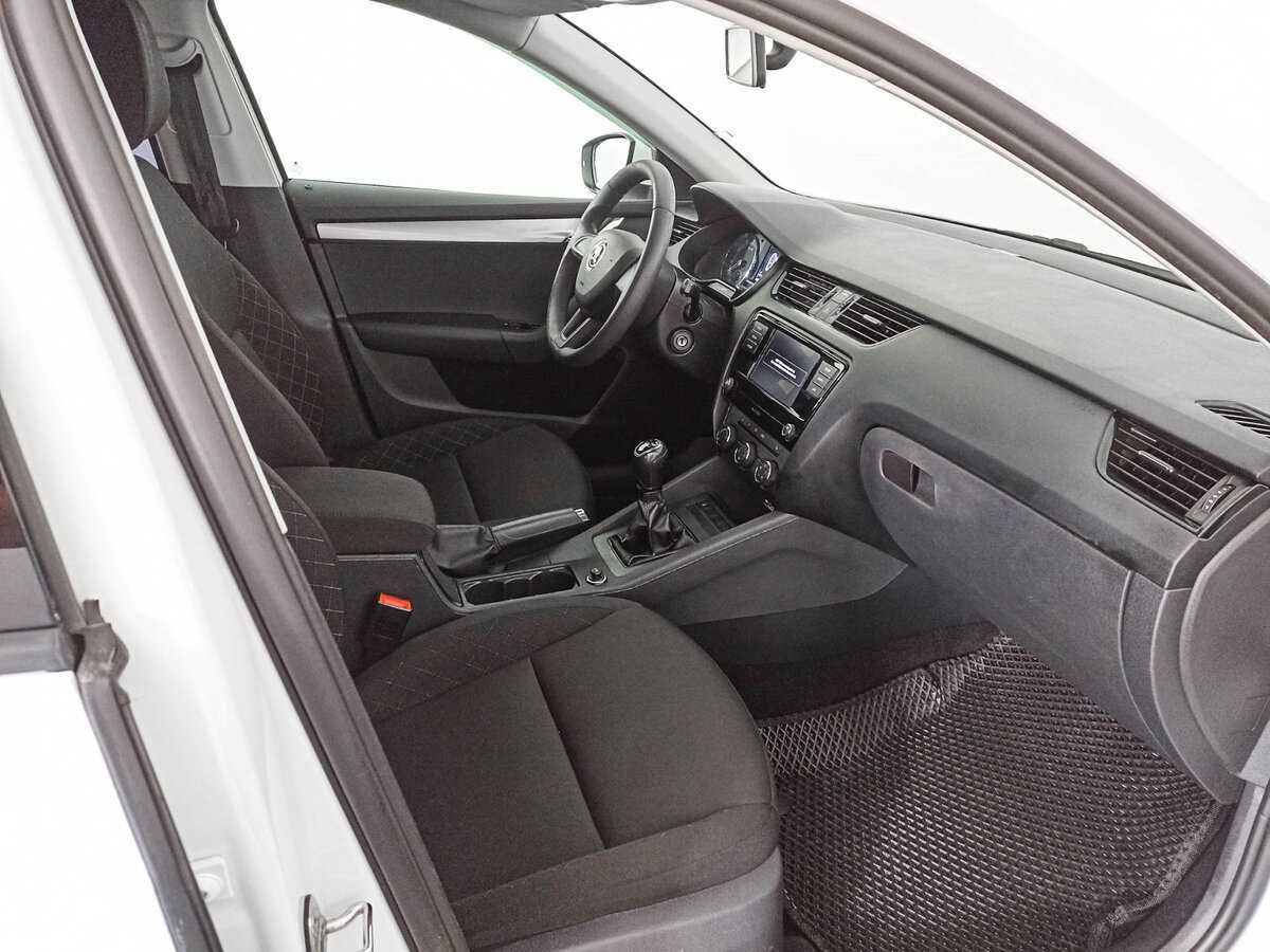 Skoda Octavia с пробегом — 2019 год. Фото: #8