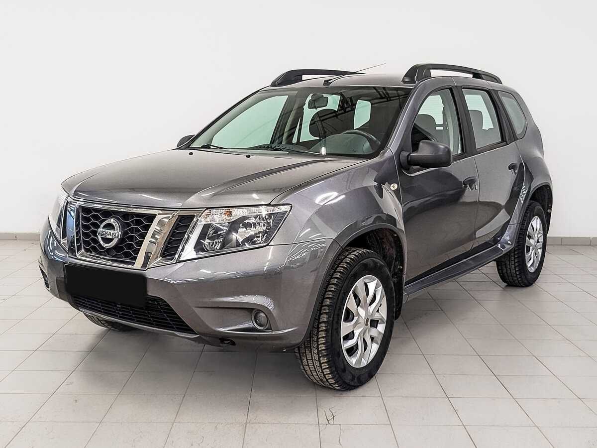 Nissan Terrano с пробегом — 2015 год. Фото: #0