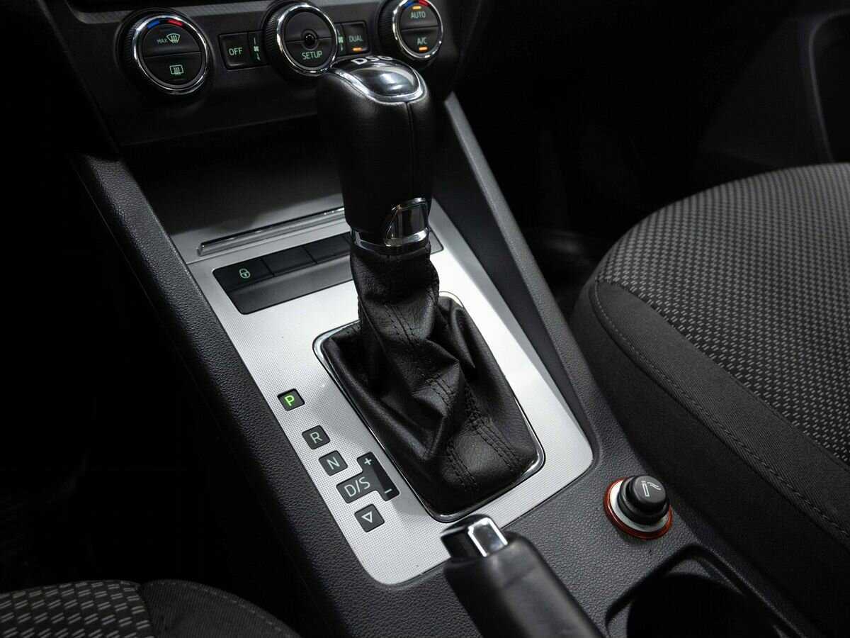 Skoda Octavia с пробегом — 2013 год. Фото: #19