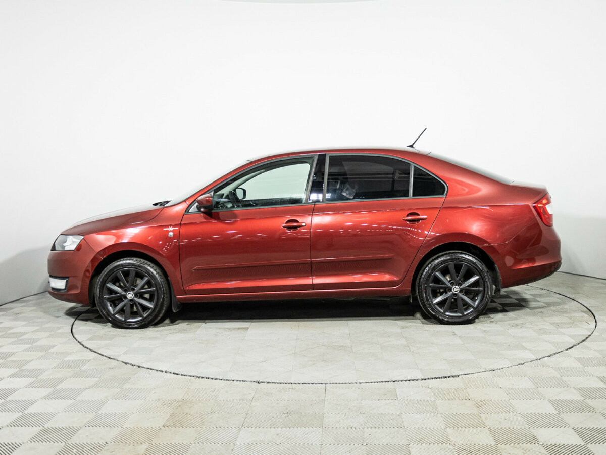 Skoda Rapid с пробегом — 2016 год. Фото: #7