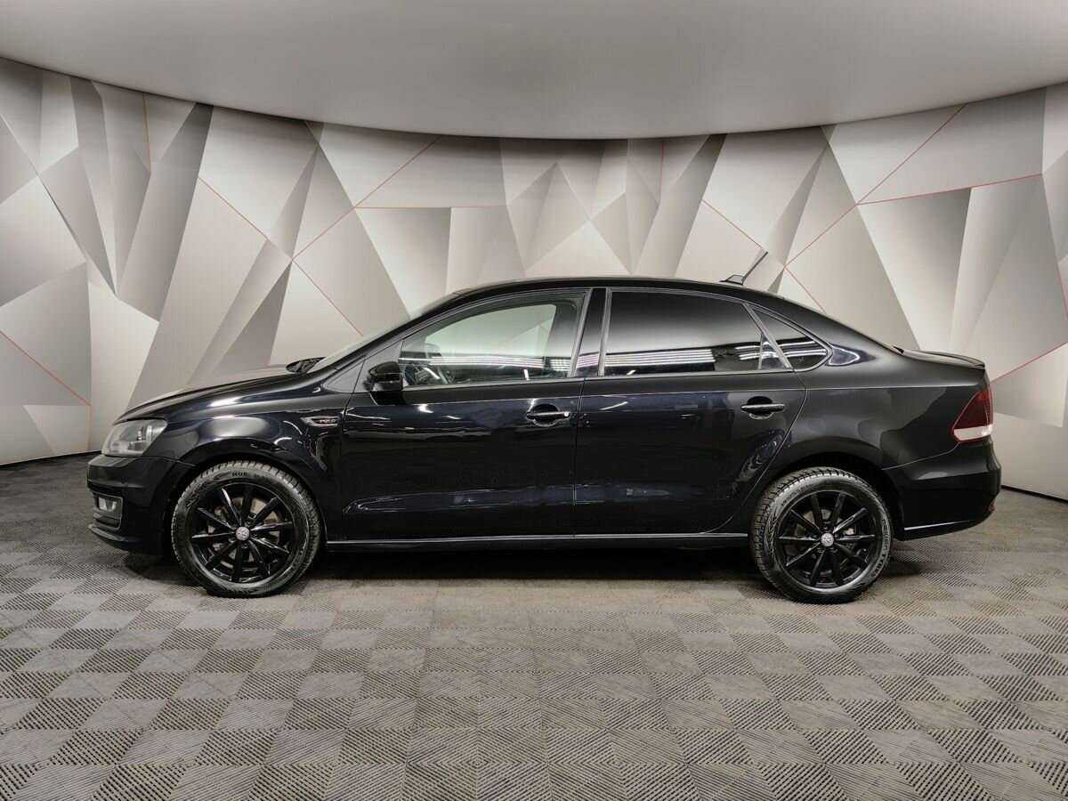 Volkswagen Polo с пробегом — 2018 год. Фото: #4
