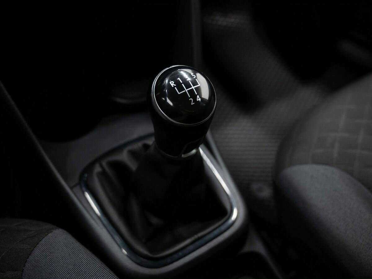 Volkswagen Polo с пробегом — 2018 год. Фото: #22