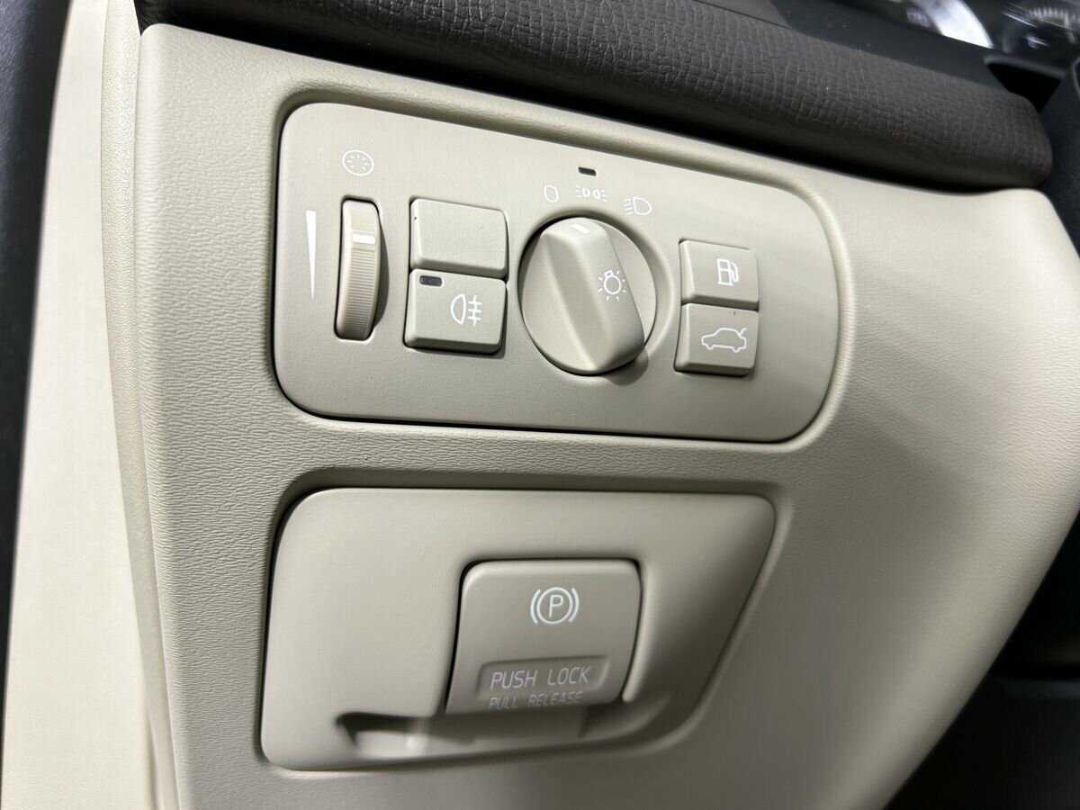 Volvo XC60 с пробегом — 2012 год. Фото: #8