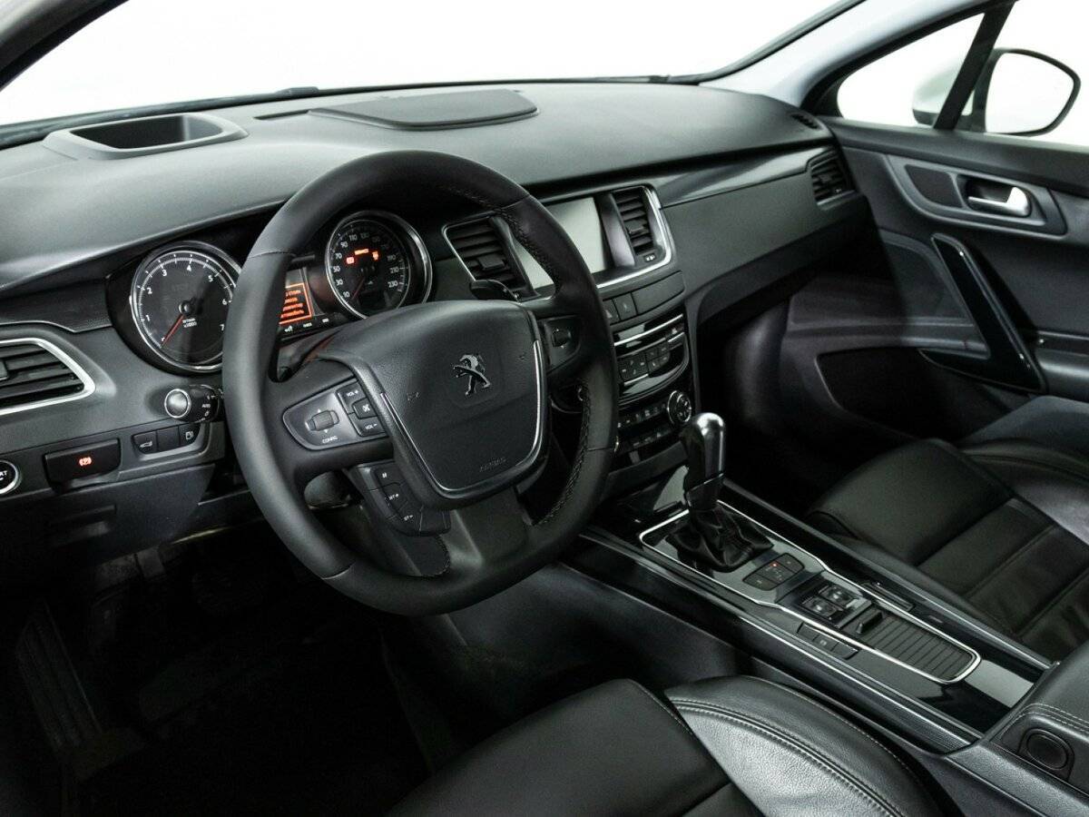Peugeot 508 с пробегом — 2014 год. Фото: #10