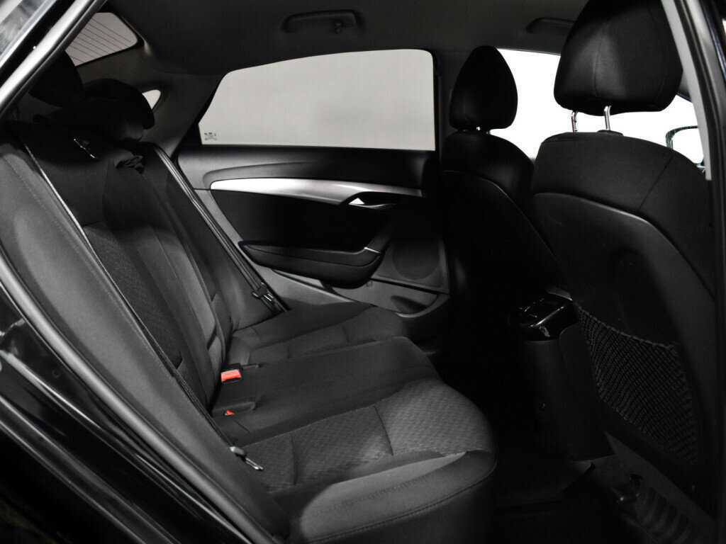 Hyundai i40 с пробегом — 2014 год. Фото: #9